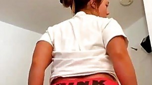 Fat Ass Pawg bare butt